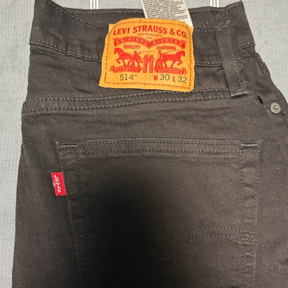 Levi's 514 Men's black Charcoal Slim Straight Jeans 30 x 32